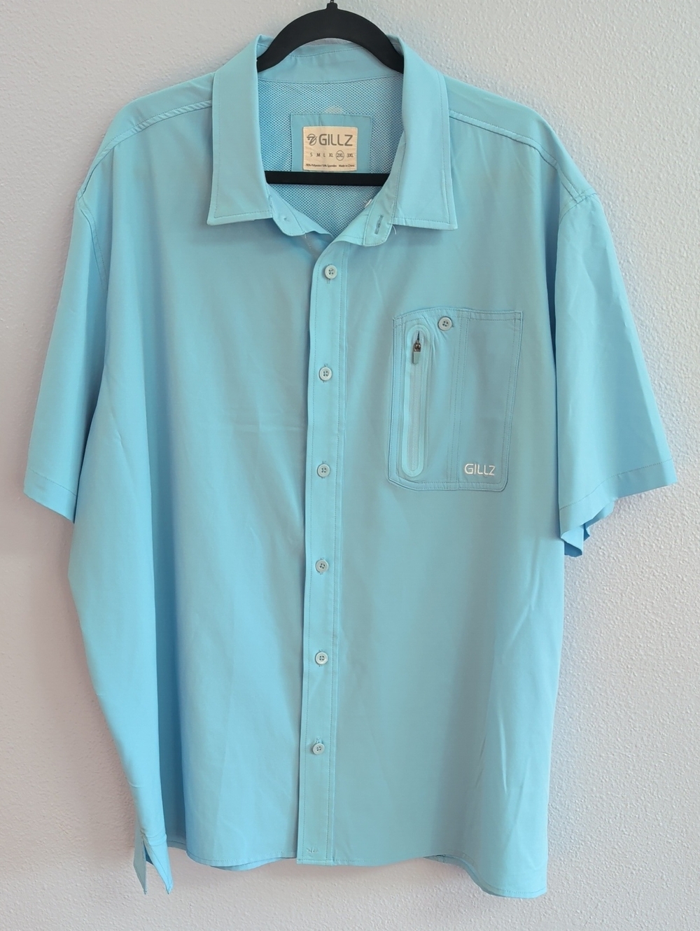 Gillz Fishing Men's Short-Sleeve Button-Up Shirt in Light Blue